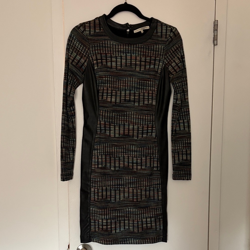 Textured Pattern Long-Sleeve Bodycon Dress - Black/Multi